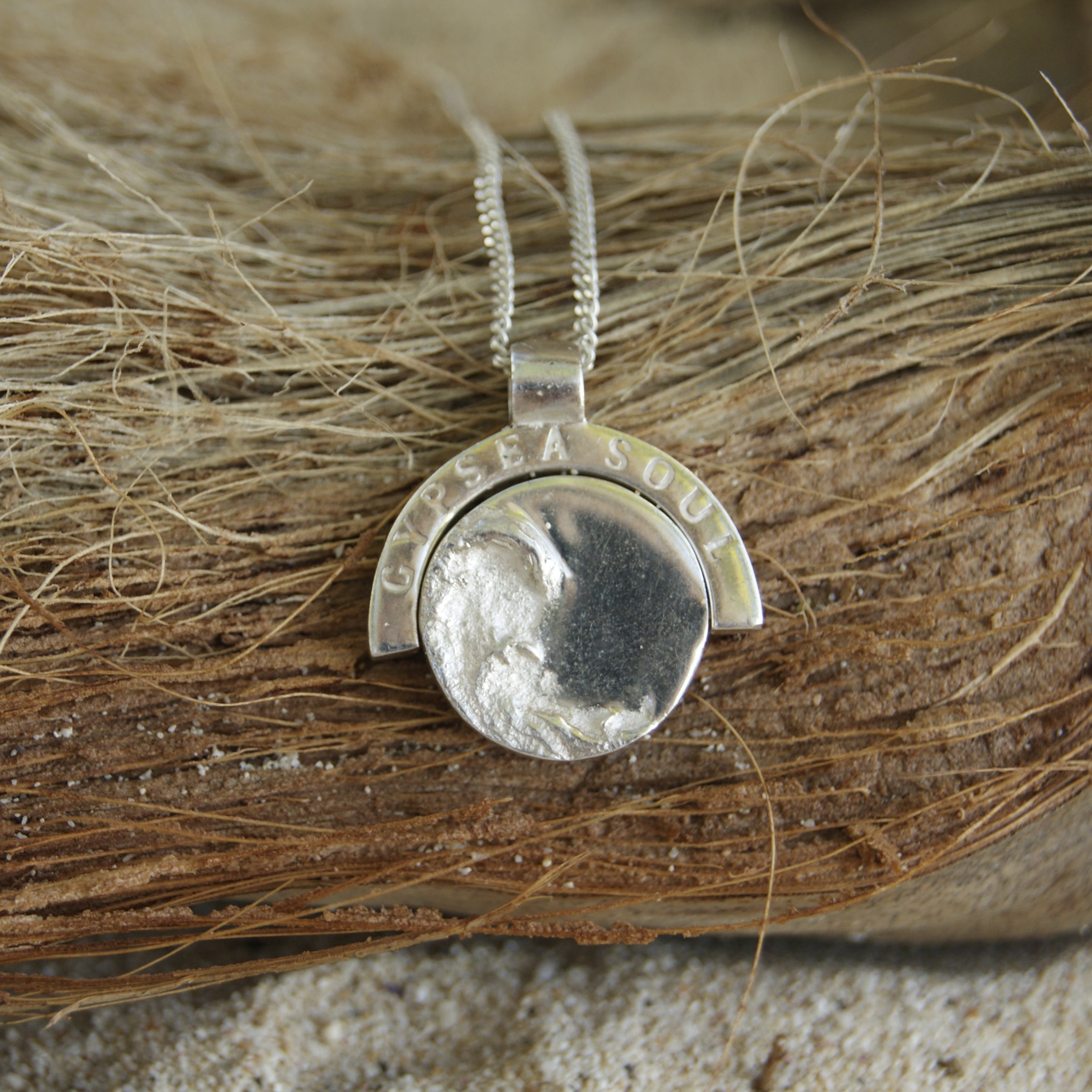 Necklace Hibiwavy