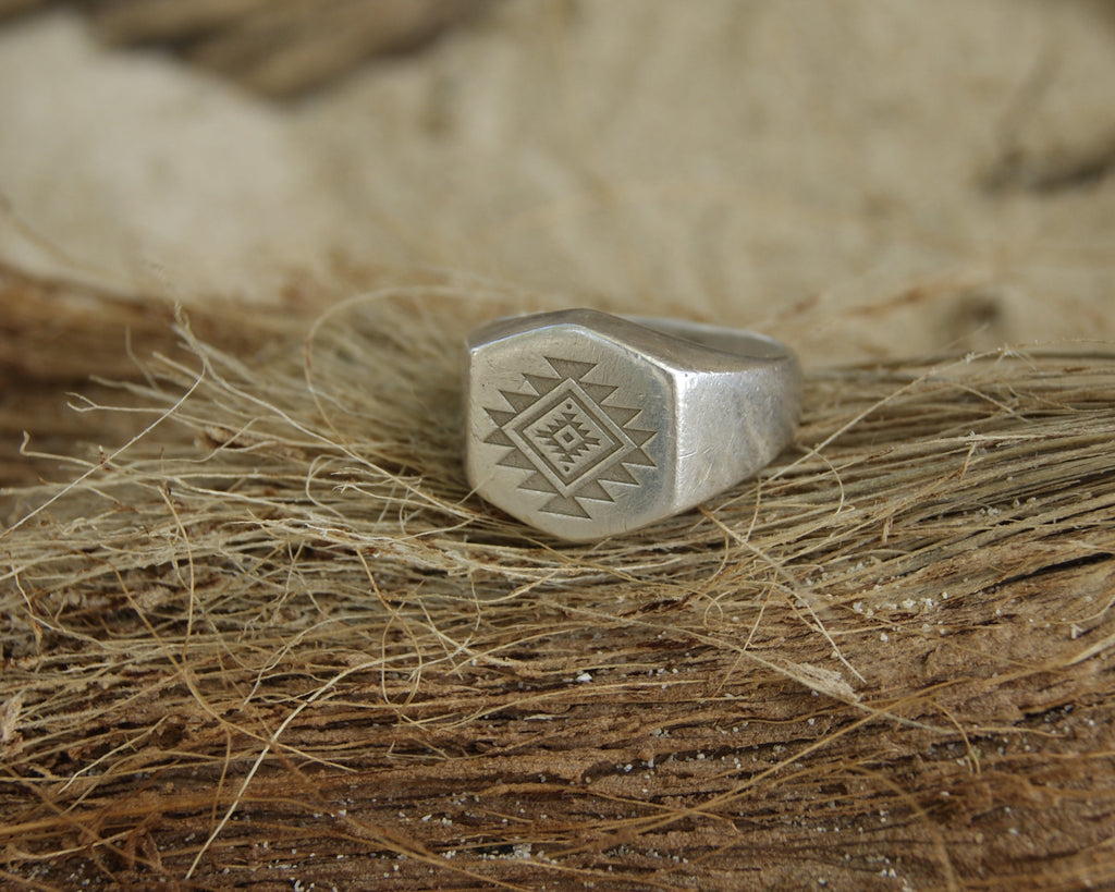 Ring Aztec