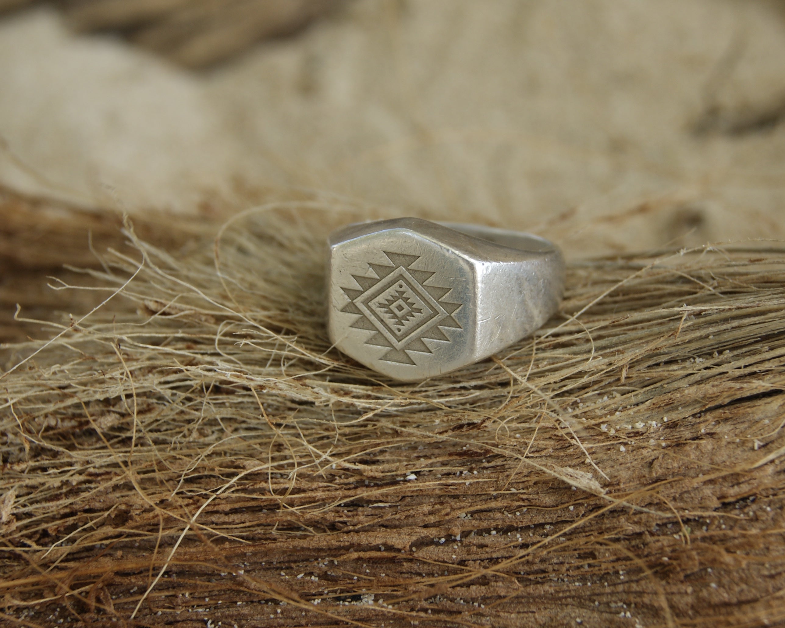 Ring Aztec