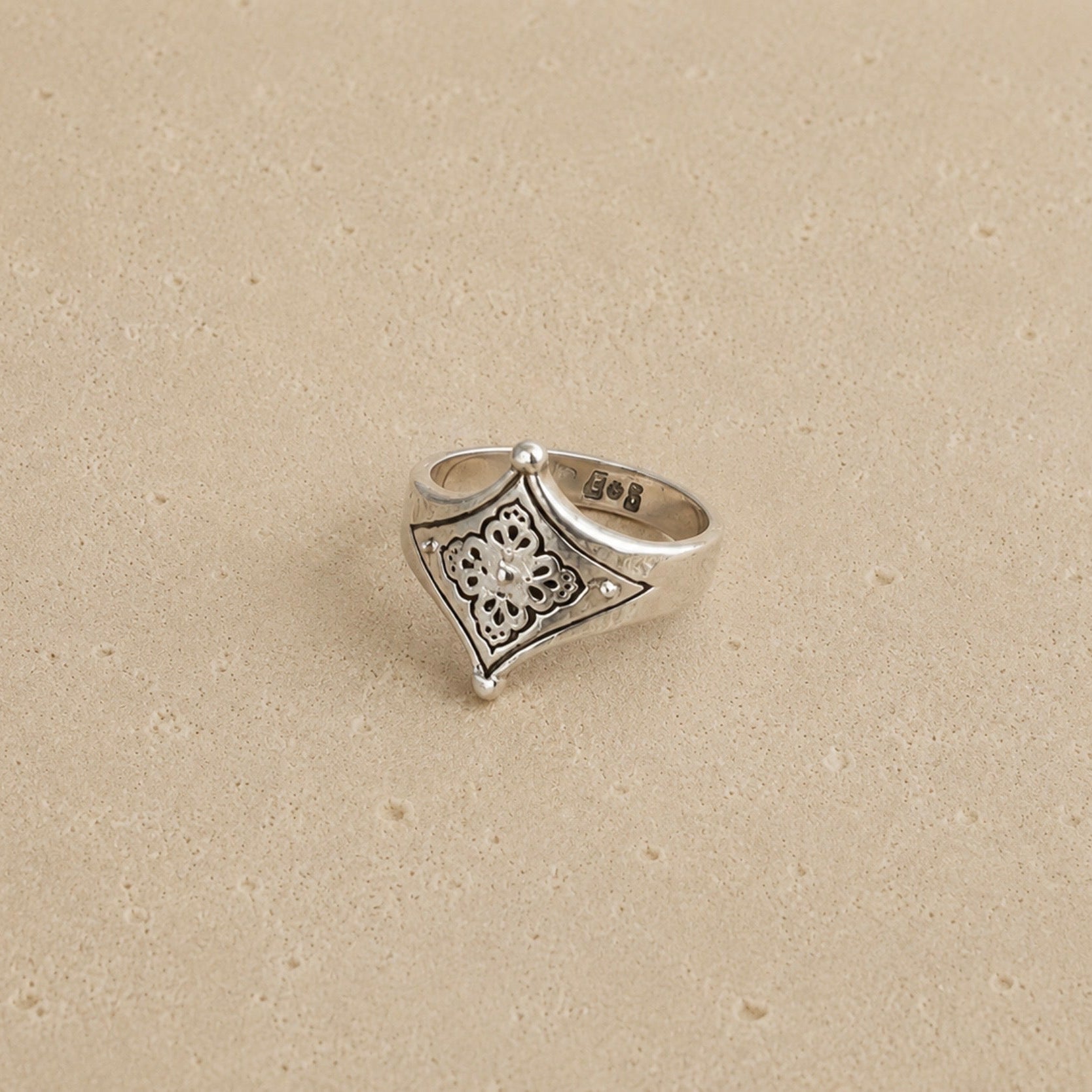 Ring Marra