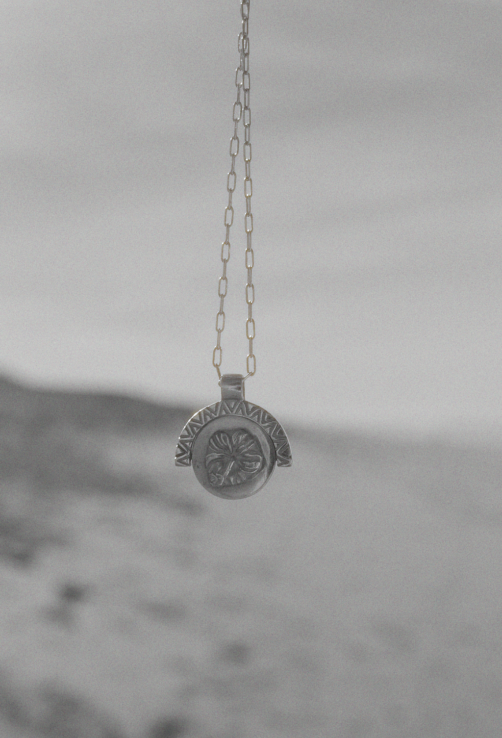 Necklace Hibiwavy